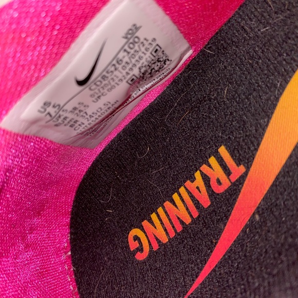 Nike Free Metcons - Picture 4 of 6